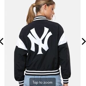 Champion YANKEES Women's Black and White Jacket